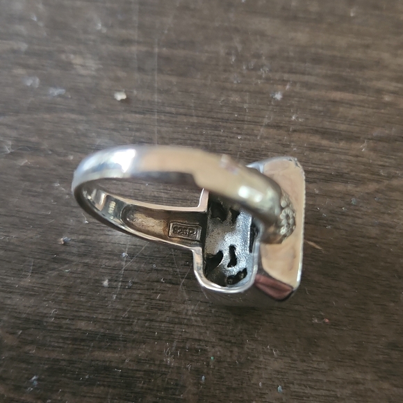 Sterling Silver ring - Picture 3 of 5